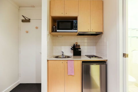 WILLOW, Carlton Studio Apartment - Accommodation Port Hedland 3