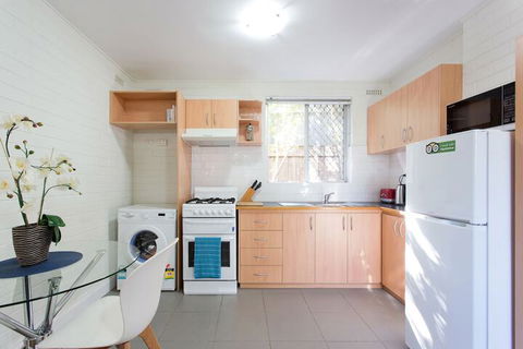 Shenton Park Hensman Road - Accommodation Port Hedland 5