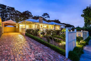 Lovely 5BR House Walk To Train And Shops - Accommodation Port Hedland 1