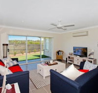 SALTY PAUSE at BONDI HOUSE - Accommodation Port Hedland