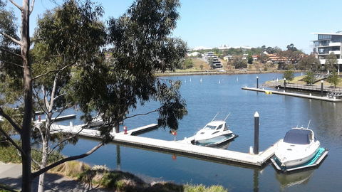Marina View Apartment On The Maribyrnong River, Melbourne - Accommodation Port Hedland 3