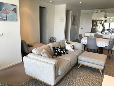Marina View Apartment On The Maribyrnong River, Melbourne - Accommodation Port Hedland 2