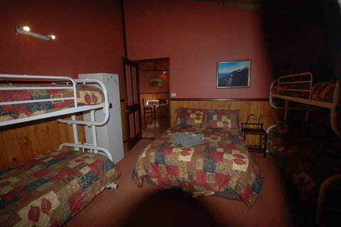 Wrenwood Chalets - Accommodation Port Hedland 2