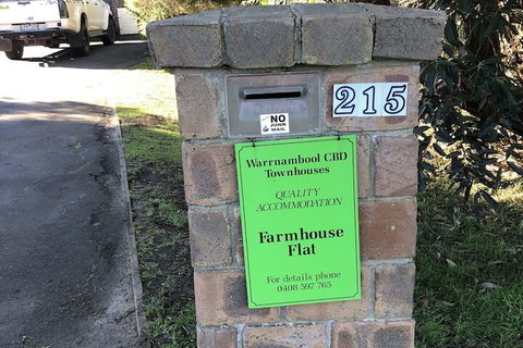 Farmhouse Flat Pet Friendly - Accommodation Port Hedland 5