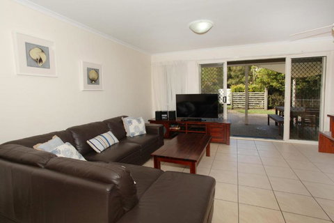 Unit 9 Marcoola Shores 1 Flindersia Street Marcoola 500 BOND LINEN INCLUDED - Accommodation Port Hedland 2