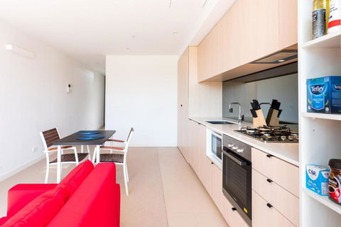 Amazing Location 1BR Apartment In Melbourne CBD - Accommodation Port Hedland 2