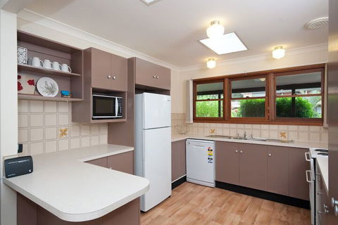 Skippers Rest 27 Government Road - Accommodation Port Hedland 3
