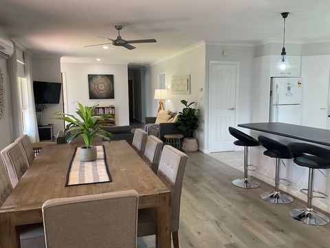 Valley View Townhouse - On The RAIL TRAIL - Accommodation Port Hedland 5