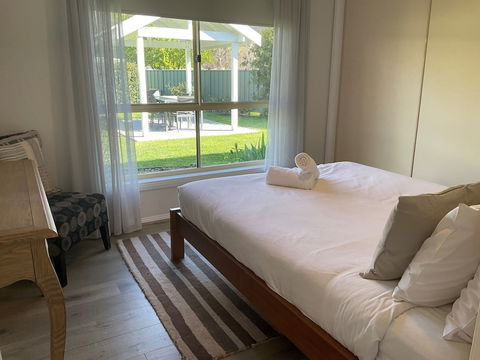 Valley View Townhouse - On The RAIL TRAIL - Accommodation Port Hedland 1