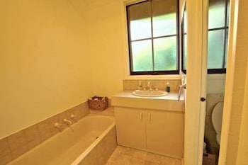 Namaste - Great Family Getaway - Accommodation Port Hedland 5