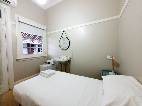 Royal Hotel West Wyalong - Accommodation Port Hedland 6