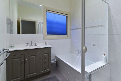 Balwyn Houses - Accommodation Port Hedland 5