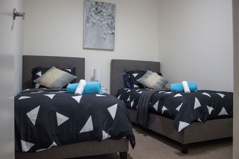 Readyset Townhouses On La Trobe - Accommodation Port Hedland 6