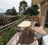 Twin Seasons 4 - Lake and Mountain Views - Accommodation Port Hedland