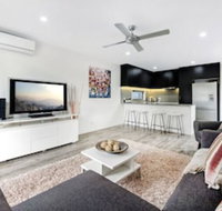Luxury 1 Bedroom home in Broadbeach Waters - Accommodation Port Hedland