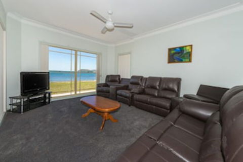 Cook St. 4 Salamander Bay - Accommodation Port Hedland 0