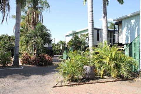 Irish Club Accommodation - Accommodation Port Hedland 0