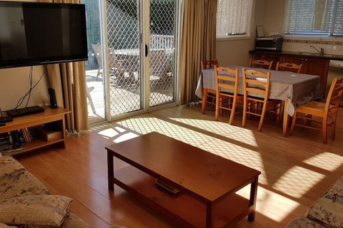 Charming, Private 3-Bedroom Cottage By The Bay - Accommodation Port Hedland 5