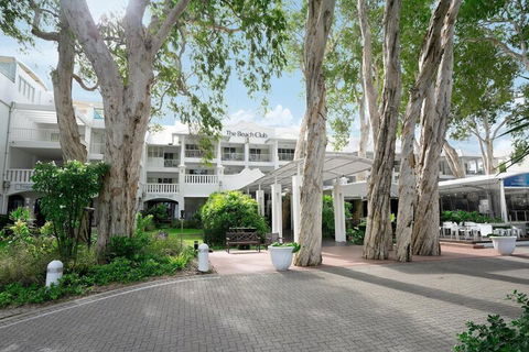 Peppers Beach Club Penthouse - Accommodation Port Hedland 1