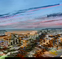 Glenelg Skyline Beachfront Penthouse Adelaide - Accommodation Port Hedland