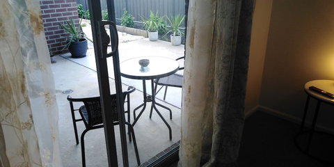 Lakeside Retreat & Business - Accommodation Port Hedland 2