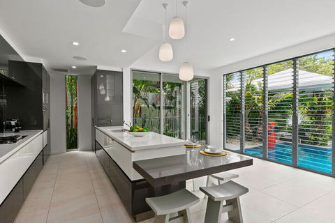 Tranquil Waters - Luxury In Oceans Edge - Accommodation Port Hedland 7