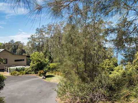 Tuppys On The Lake - Accommodation Port Hedland 2