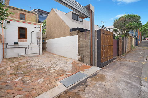 Newcastle Short Stay Apartments - 9 Alfred - Accommodation Port Hedland 1