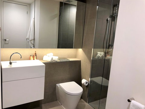 ReadySet Apartments On Southbank Boulevard - Accommodation Port Hedland 2