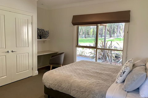 Grand Gippsland Home Sleeps Up To 28 - Accommodation Port Hedland 6