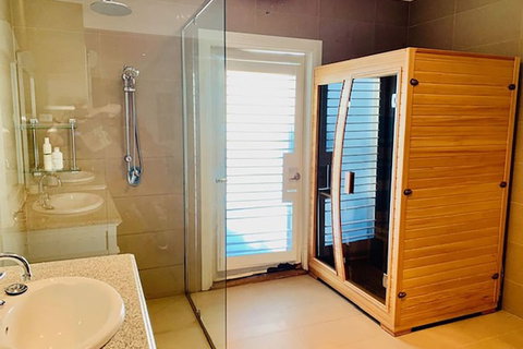 Grand Gippsland Home Sleeps Up To 28 - Accommodation Port Hedland 5