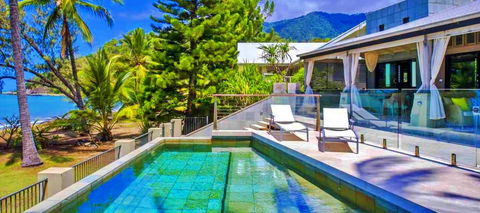 Oceans Edge Beach House At Oak Beach - Accommodation Port Hedland 3