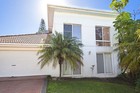 1 / 17 22nd Ave Sawtell NSW - Accommodation Port Hedland 1