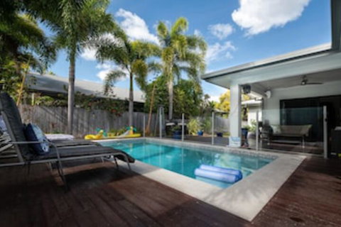 Beach Bliss Queen Bed BBQ Pool Netflix - Accommodation Port Hedland 0