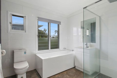 BEACH HOUSE On PEARL - Accommodation Port Hedland 7