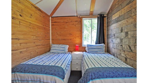 MY Fair Lady External Bathroom PET Friendly - Accommodation Port Hedland 6