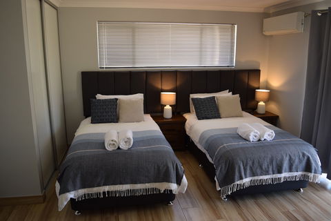 Eagle Bay House - Accommodation Port Hedland 5