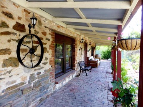 Barossa Barn Bed & Breakfast - Accommodation Port Hedland 3