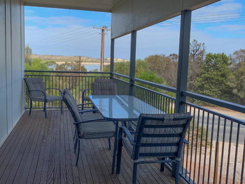 Longbeach House - Accommodation Port Hedland 2