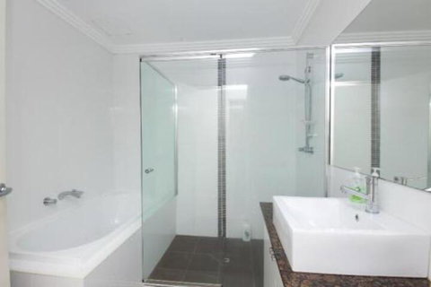 Regatta 14 / 142 Little Street - Accommodation Port Hedland 2