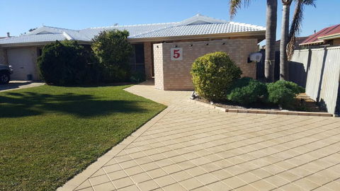 Alexander Drive B & B - Accommodation Port Hedland 2