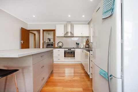 Refuge - Accommodation Port Hedland 7