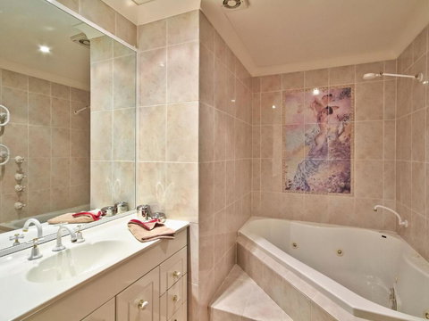 Terrigal Townhouse 1 / 21 Campbell Crescent Terrigal - Accommodation Port Hedland 1