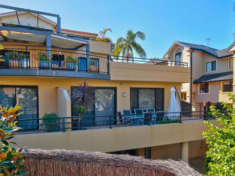 Terrigal Townhouse 1 / 21 Campbell Crescent Terrigal - Accommodation Port Hedland 4