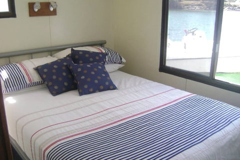Boyds Bay Houseboat Holidays - Accommodation Port Hedland 6