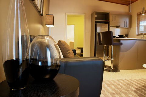 Mia Mia Executive Apartments - Accommodation Port Hedland 4