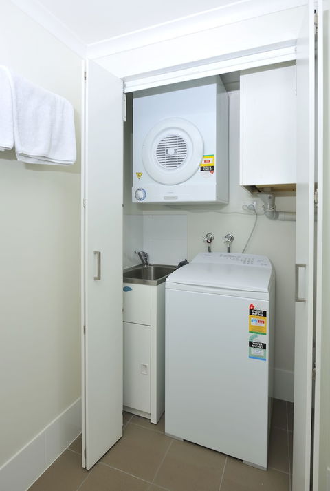 Apartments G60 Gladstone - Accommodation Port Hedland 2