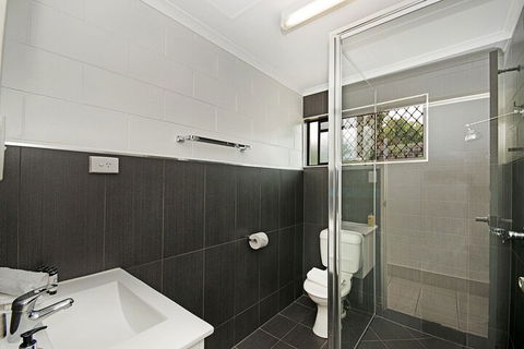 Townsville Holiday Apartments - Accommodation Port Hedland 5