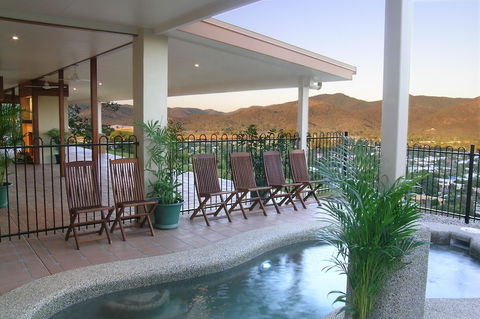The Summit Rainforest Retreat - Accommodation Port Hedland 0