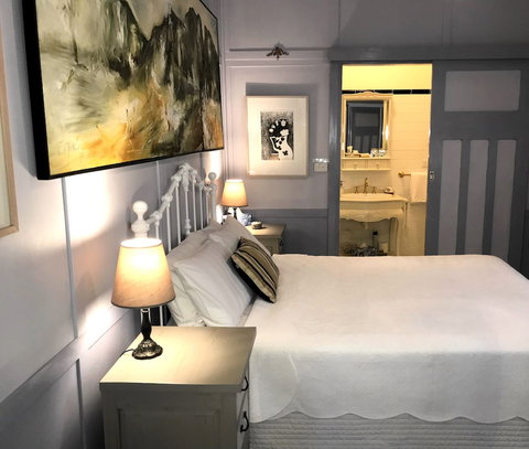 The Chalet Guesthouse And Studio - Accommodation Port Hedland 6